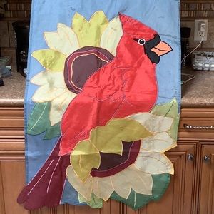 LARGE CARDINAL BETWEEN TWO LARGE SUNFLOWERS FLAG
